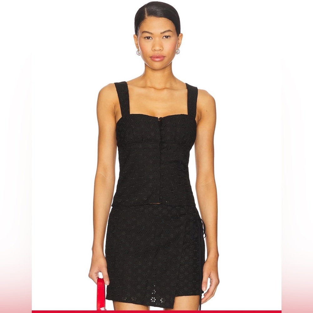 Tularosa Black Floral Lace Top